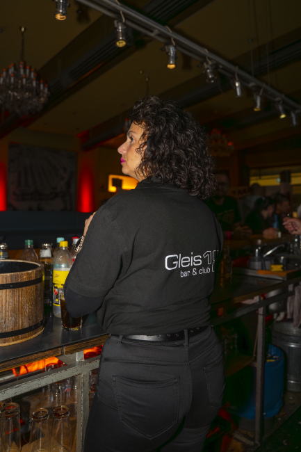 Foto 4 aus Ü30 DJ Bieler Gleis1 - 28.02.2026 - Professionelle Fotografie von LBRepresenting