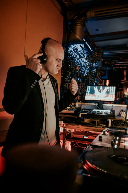 Foto 17 aus 90´s Event 10.01.2026 - Professionelle Fotografie von LBRepresenting