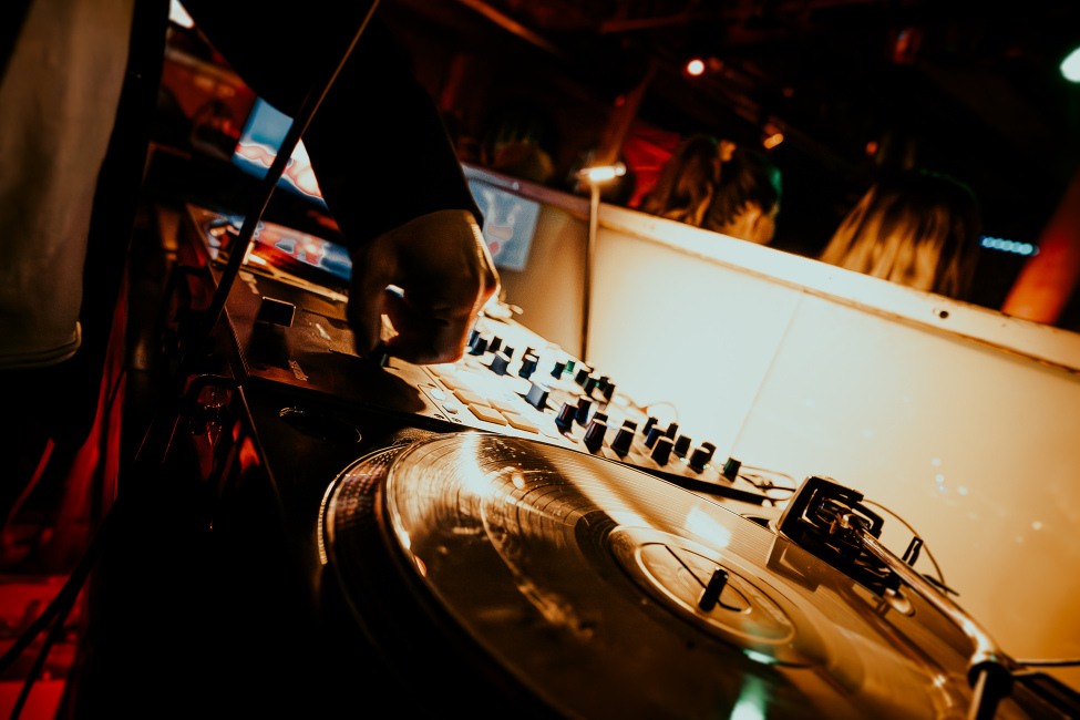 Foto 9 aus 90´s Event 10.01.2026 - Professionelle Fotografie von LBRepresenting