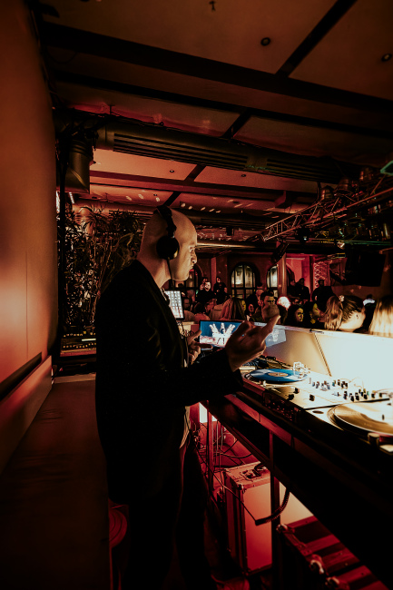 Foto 11 aus 90´s Event 10.01.2026 - Professionelle Fotografie von LBRepresenting