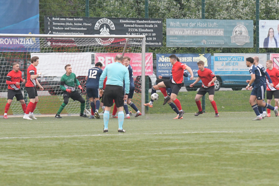Foto 12 aus Meisterschaftsspiel am Freitagabend, d. 24.04.2026 bei der SV Lieth - Professionelle Fotografie von UweLangeloh