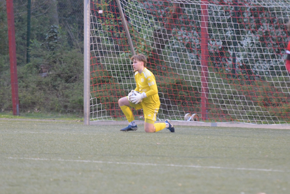 Foto 13 aus Meisterschaftsspiel am Freitagabend, d. 24.04.2026 bei der SV Lieth - Professionelle Fotografie von UweLangeloh