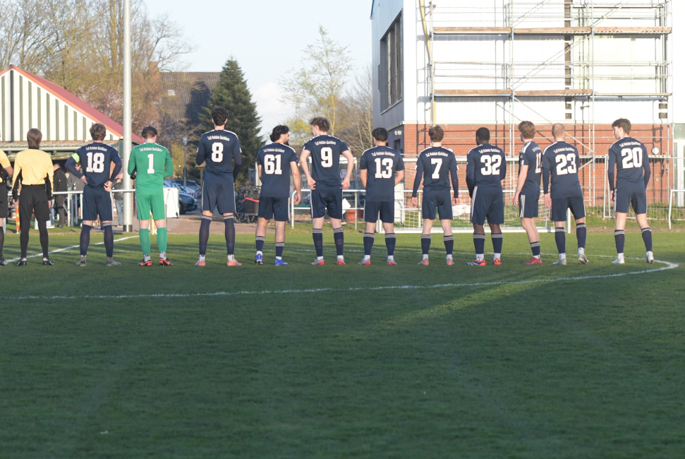 Foto 9 aus Meisterschaftsspiel am Freitagabend, d. 10.04.2026 beim TV Haseldorf - Professionelle Fotografie von UweLangeloh