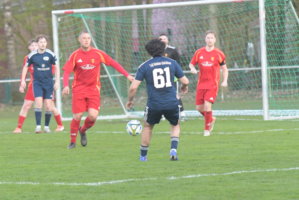 Foto 20 aus Meisterschaftsspiel am Freitagabend, d. 10.04.2026 beim TV Haseldorf - Professionelle Fotografie von UweLangeloh