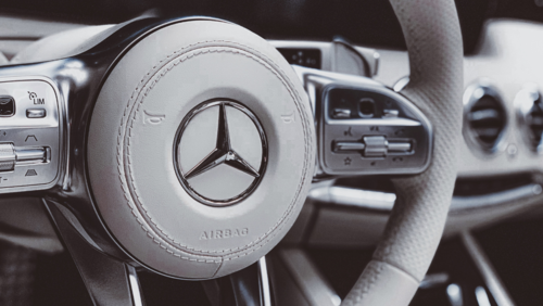 Historia i ewolucja samochodów Mercedes – co sprawia, że są wyjątkowe?