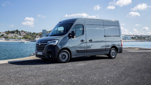 Renault Master: jak skonfigurować dostawczaka, aby utrzymać wartość na rynku wtórnym?