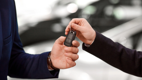 Czy ktoś oprócz mnie może korzystać z samochodu, który leasinguje? Poznaj odpowiedź!