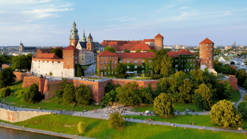 Strefa Czystego Transportu w Krakowie — co się zmieniło i jak to wpływa na kierowców?