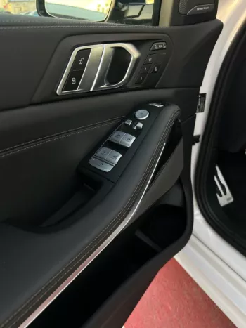 BMW X7 xDrive 40i 2023 FULL OPTION