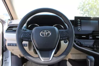 TOYOTA CAMRY GLE 2022 (EXPORT PRICE)