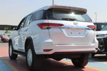 TOYOTA FORTUNER 2.7L PETROL AT 4X4 MODEL 2023