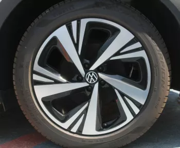Volkswagen ID 6 Crozz Pro 2022 – ( Export &amp; Local )