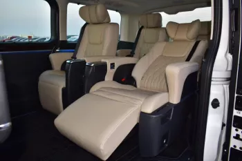 2023 MODEL TOYOTA GRANVIA PREMIUM 2.8L 6 SEAT AUTOMATIC