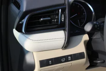 Toyota Camry GLE 2.5L Model 2023 .
