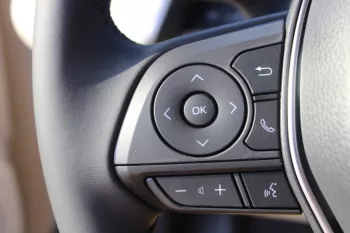 Toyota Camry GLE 2.5L Model 2023 .