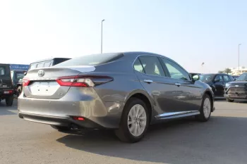 Toyota Camry GLE 2.5L Model 2023 .