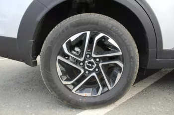 KIA CARENS 1.5 2023