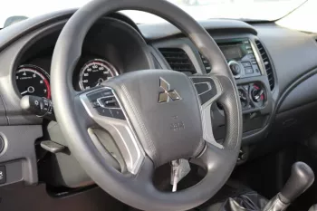MITSUBISHI L200 PETROL 2022