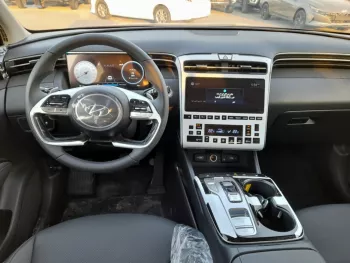HYUNDAI TUCSON 1.6L MODEL 2022 MID OPTION