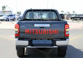 Mitsubishi L200 2.4L 2023 Grey Diesel
