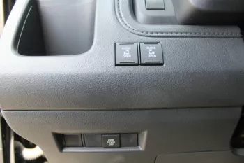 2023 TOYOTA GRANVIA PREMIUM 3.5L AT PRL