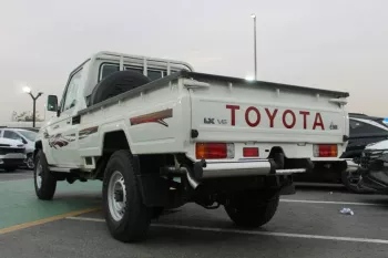 TOYOTA LAND CRUISER PICKUP 2023