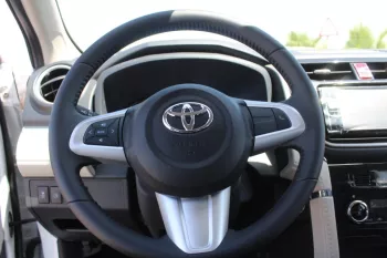 Toyota Rush Model 2023 1.5