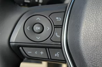2023 TOYOTA CAMRY GLE 2.5 A/T PRL