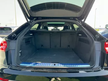 2022 Audi Q8 S-line 3.0 L 4WD