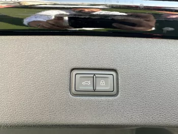 2022 Audi Q8 S-line 3.0 L 4WD
