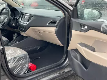 Hyundai Accent 1.6L Petrol, AT, Model 2023 Basic