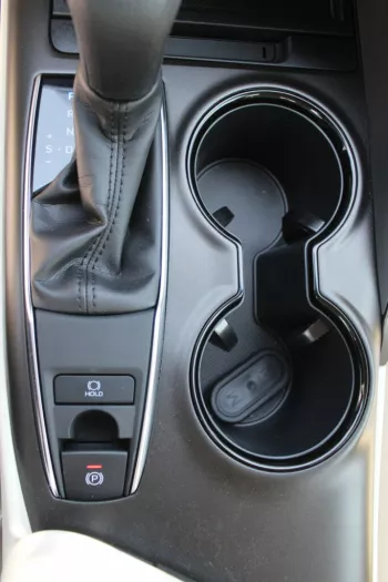2023 TOYOTA CAMRY LE 2.5L AT PRL