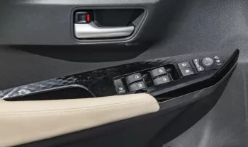 TOYOTA YARIS 1.3L PETROL AT 2023