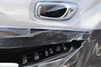 HONDA ENS1 BLACK INSIDE WHITE