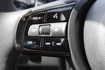HONDA ENS1 BLACK INSIDE WHITE