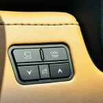 Lexus LX 600 Prestige 2023 Year Model White Color - Thumbnail 7