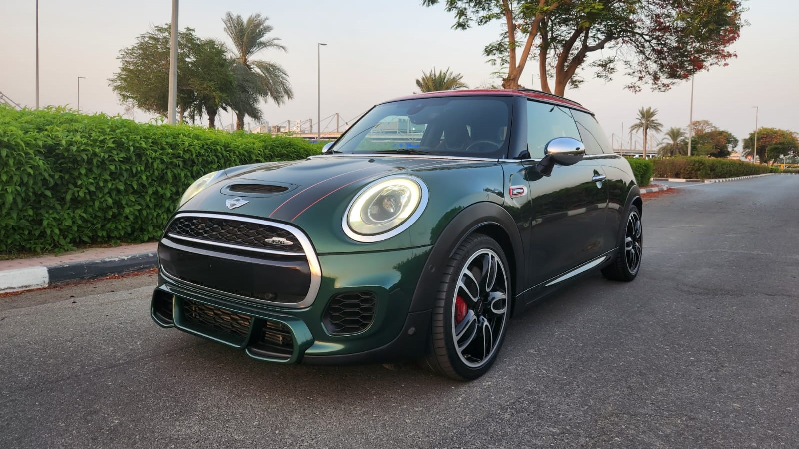 شعار معرض Designo Cars LLC