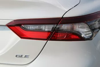 2023 TOYOTA CAMRY GLE 2.5L AT PRL