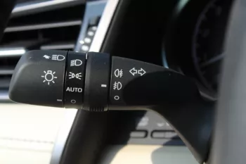 2023 TOYOTA CAMRY GLE 2.5L AT PRL