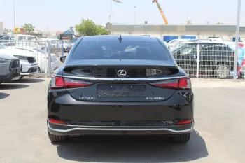 Lexus ES300 Hybrid 2.5L V4 2022 Model Year Black Color