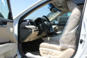 2022 Toyota Camry GLE (XV70)