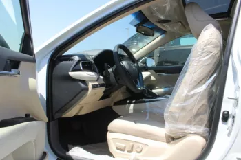 2022 Toyota Camry GLE (XV70)