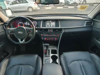 KIA OPTIMA RED 2.0L 4CY 2018