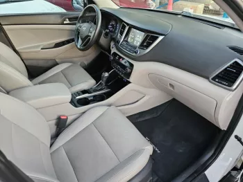 HYUNDAI TUCSON WHITE 1.6L 4CY 2018