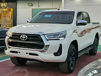 TOYOTA HILUX WHITE 2.4L 4CY 2022