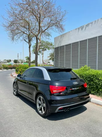 Audi A1 FWD 2011