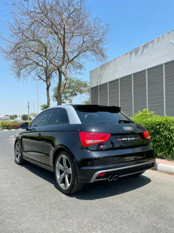 Audi A1 FWD 2011
