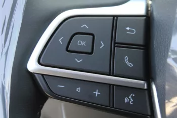 TOYOTA HIGHLANDER XLE 2.4L PETROL 2023
