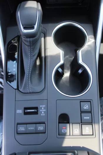TOYOTA HIGHLANDER XLE 2.4L PETROL 2023