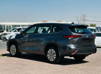 Toyota Highlander Hybrid 2.5L 4Cyl 2023